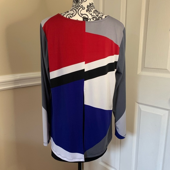 Alfani, Ladies Multi Color- Abstract Blouse, size Lg. - Picture 4 of 10